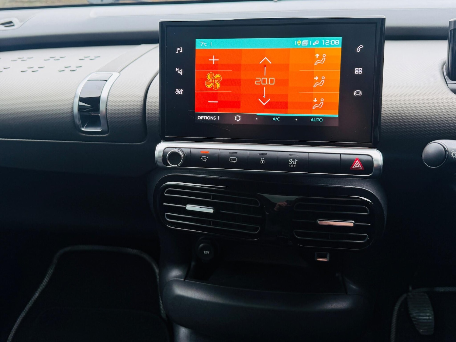 Used Citroen C4 Cactus for sale - 77191636: Photo 59