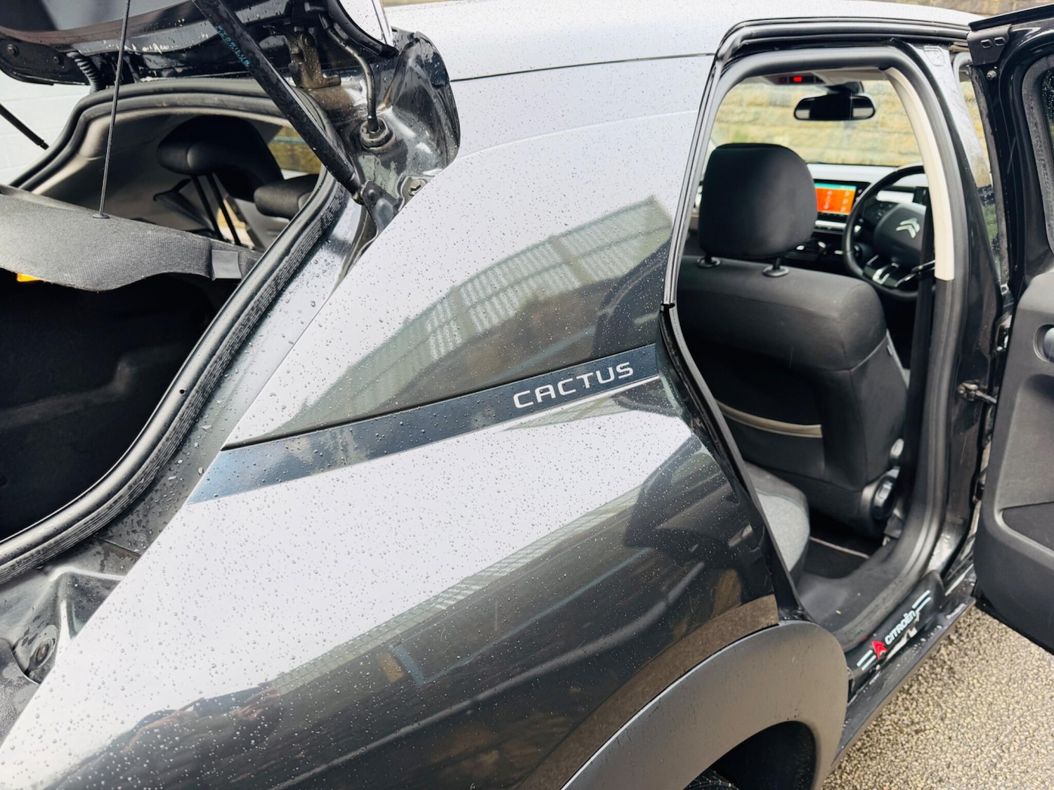 Used Citroen C4 Cactus for sale - 77191636: Photo 73