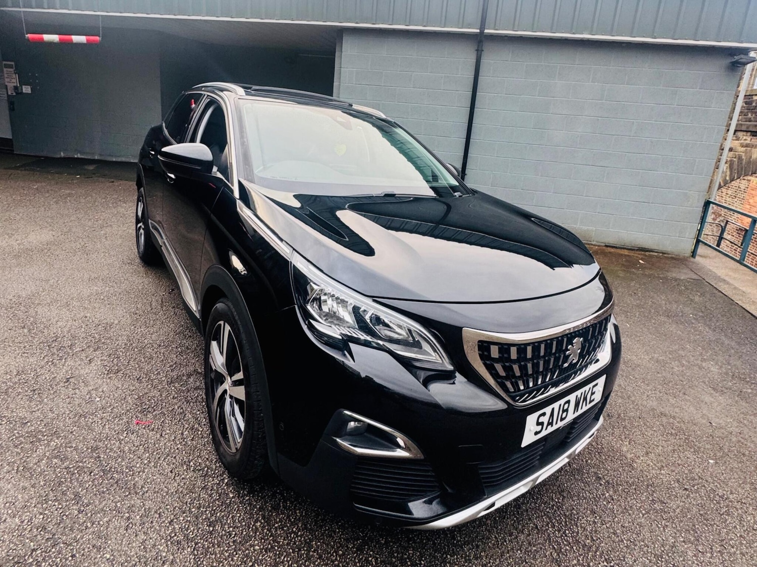 Used Peugeot 3008 2018 for sale - 76886109: Photo 11