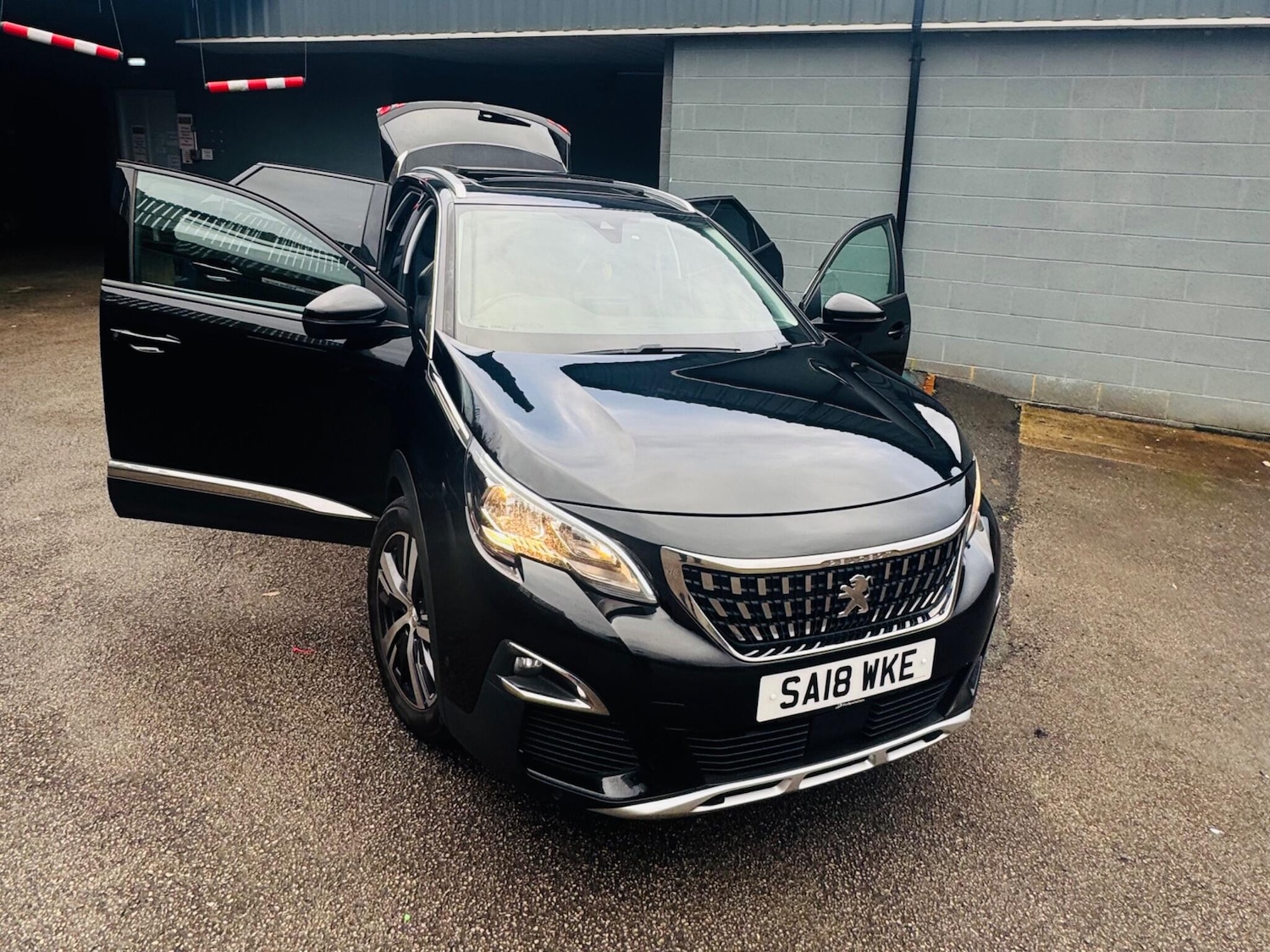 Used Peugeot 3008 2018 for sale - 76886109: Photo 13