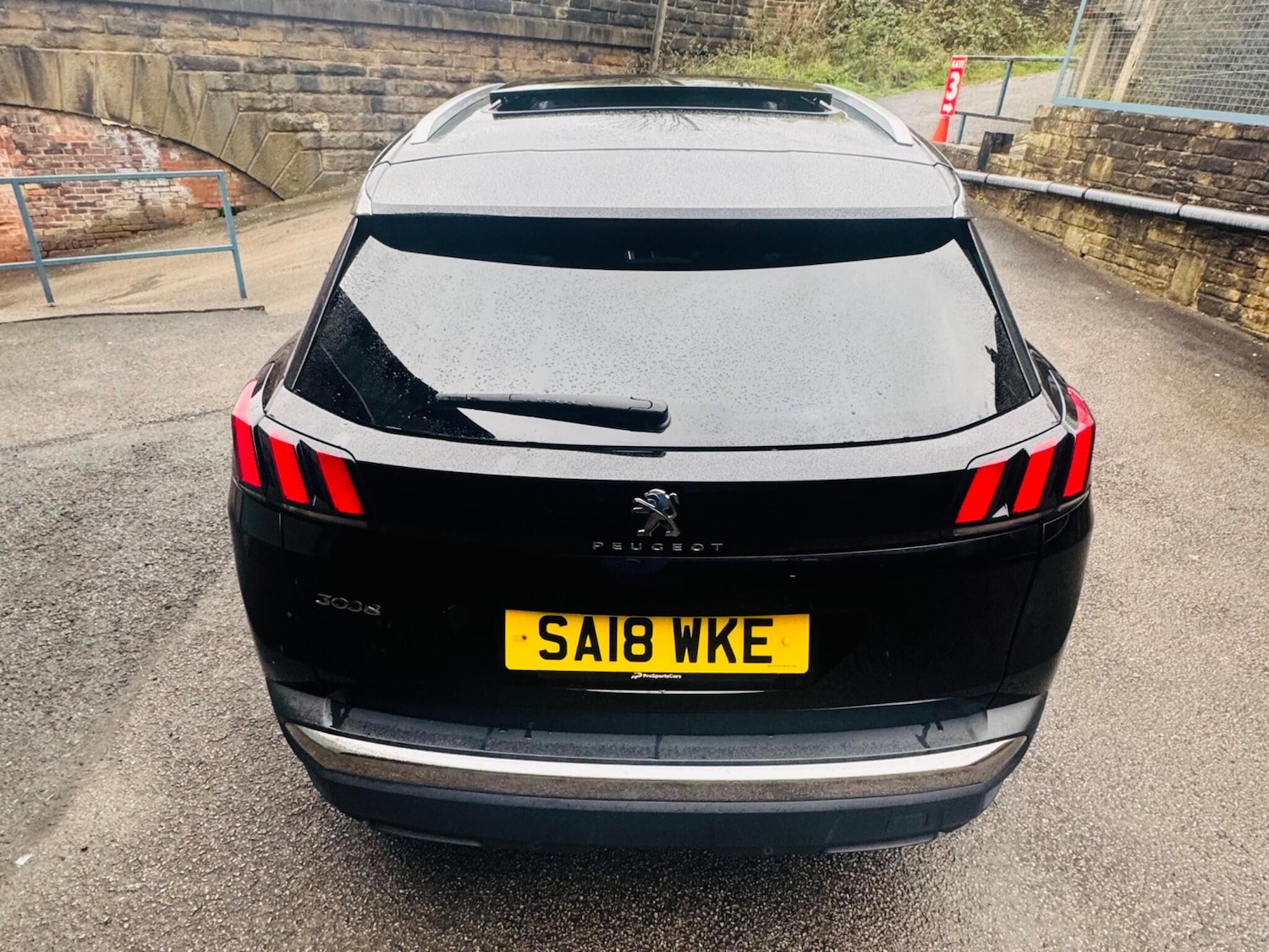 Used Peugeot 3008 2018 for sale - 76886109: Photo 28