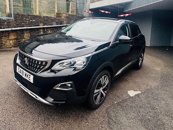 Used Peugeot 3008 2018 for sale - 76886109: Photo