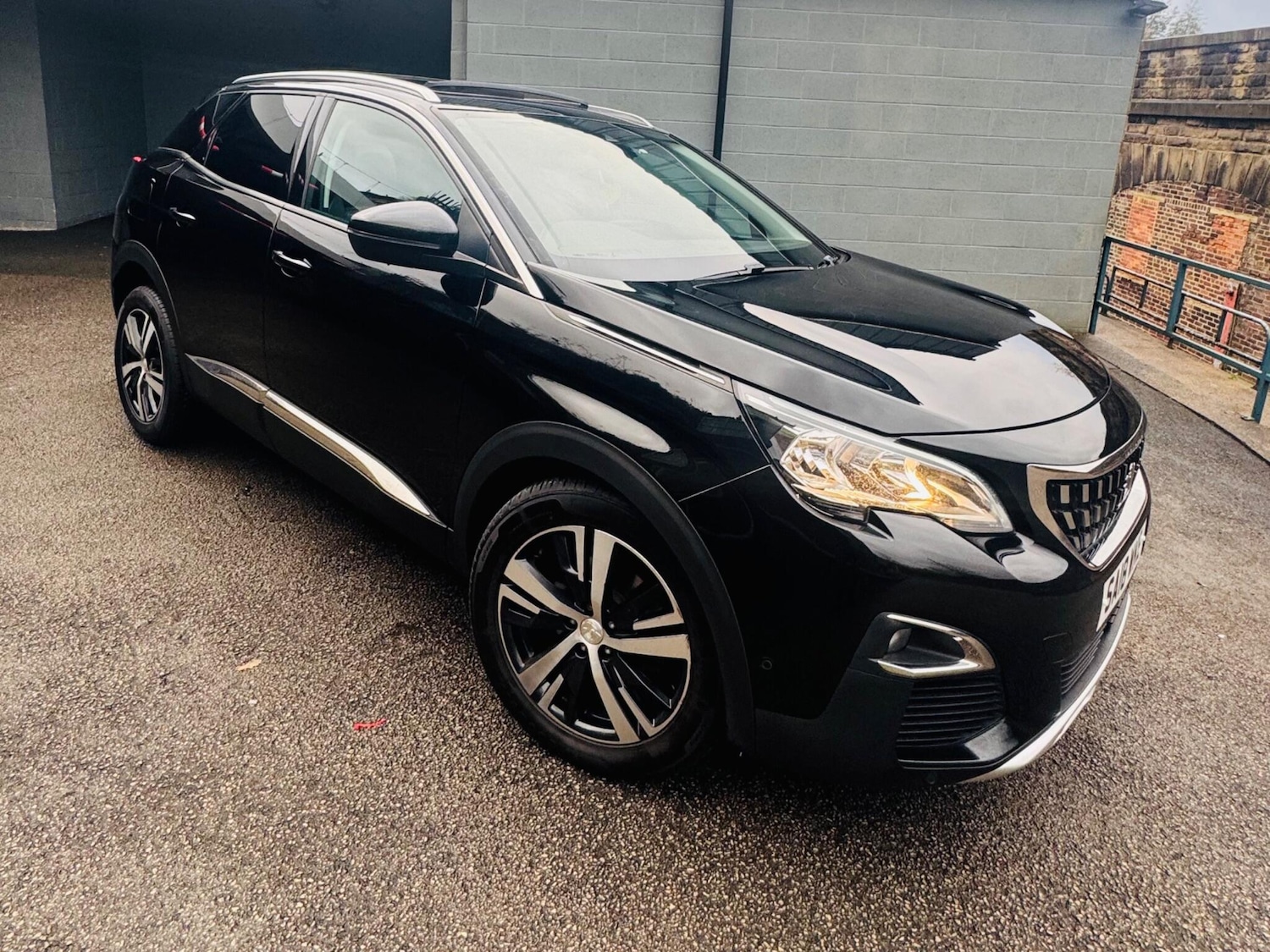 Used Peugeot 3008 2018 for sale - 76886109: Photo 3