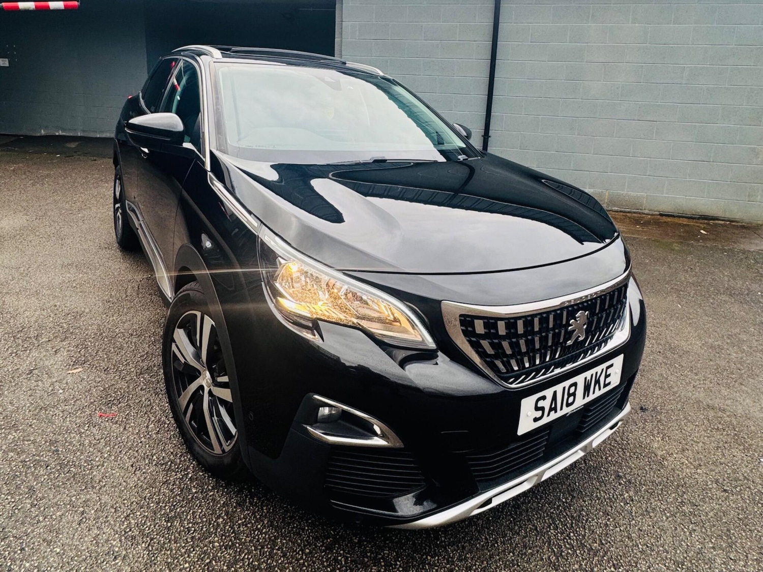 Used Peugeot 3008 2018 for sale - 76886109: Photo 4