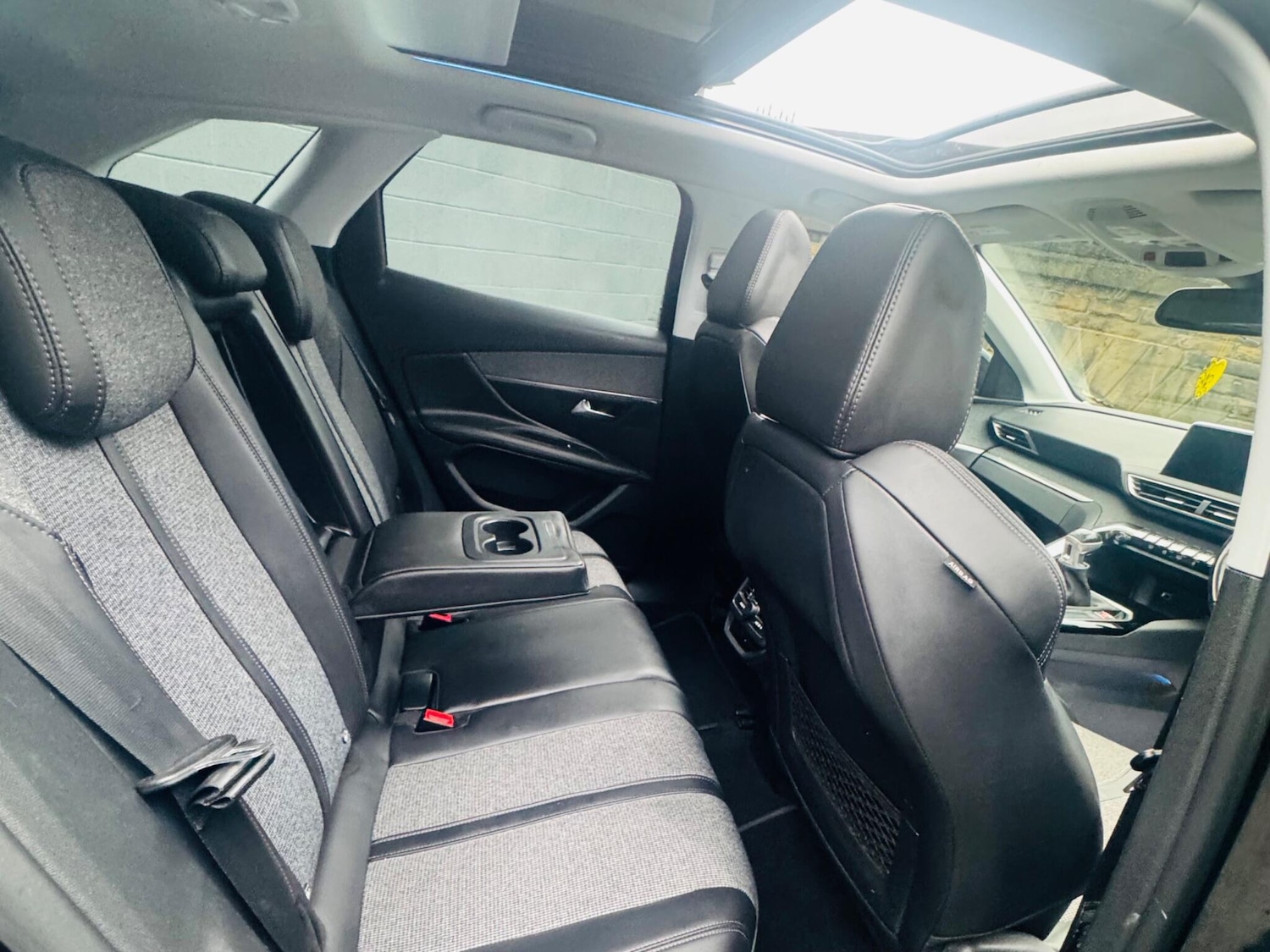 Used Peugeot 3008 2018 for sale - 76886109: Photo 45