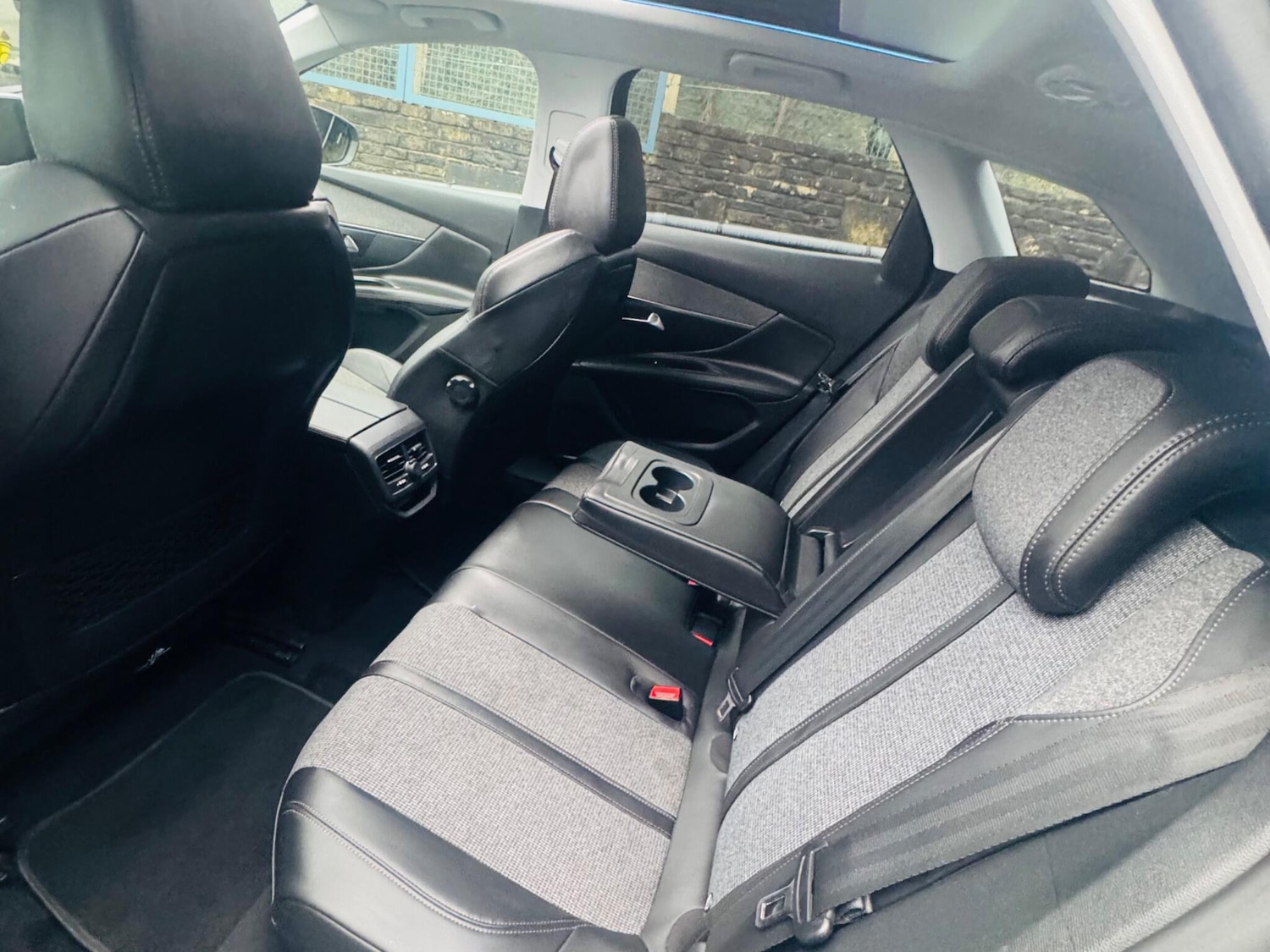 Used Peugeot 3008 2018 for sale - 76886109: Photo 46