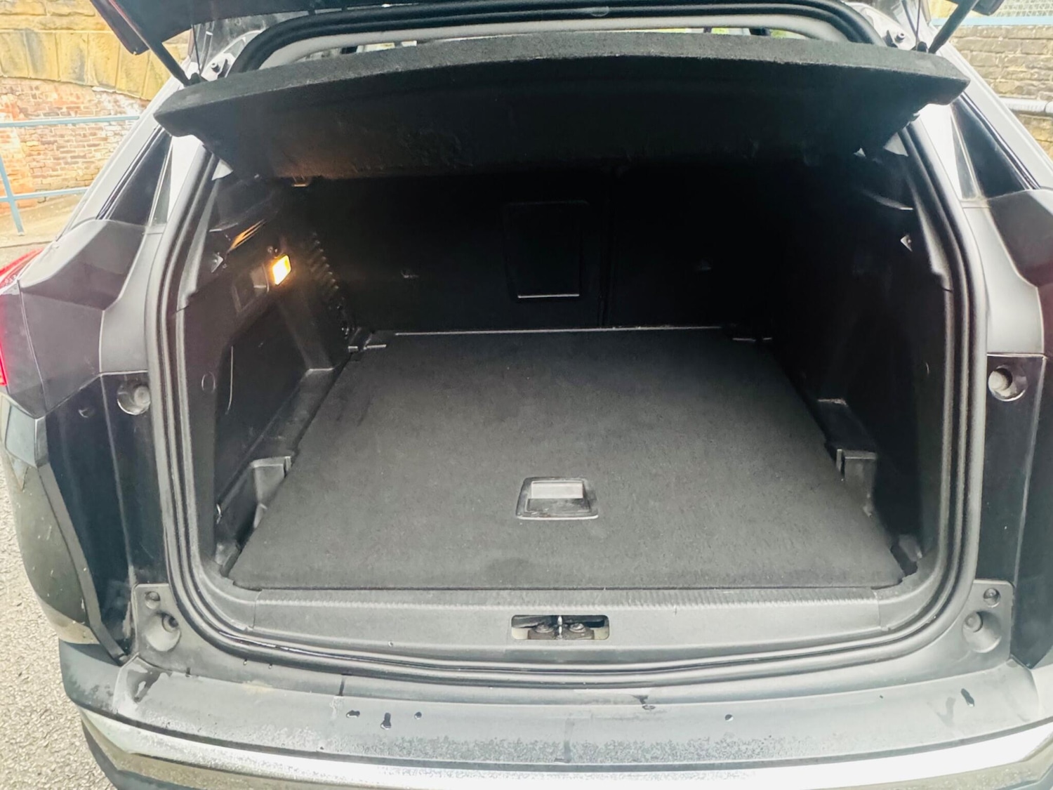 Used Peugeot 3008 2018 for sale - 76886109: Photo 65