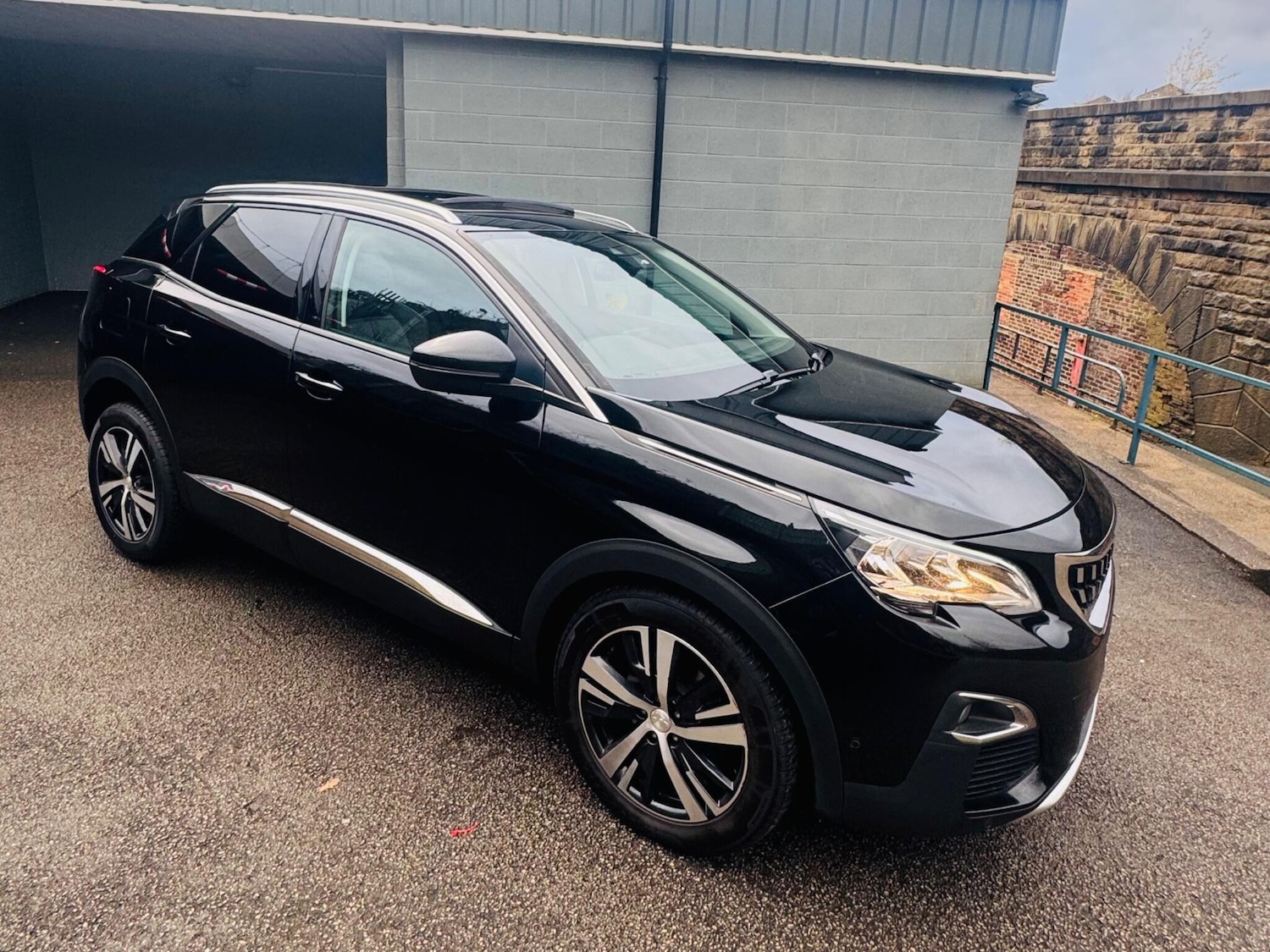 Used Peugeot 3008 2018 for sale - 76886109: Photo 8