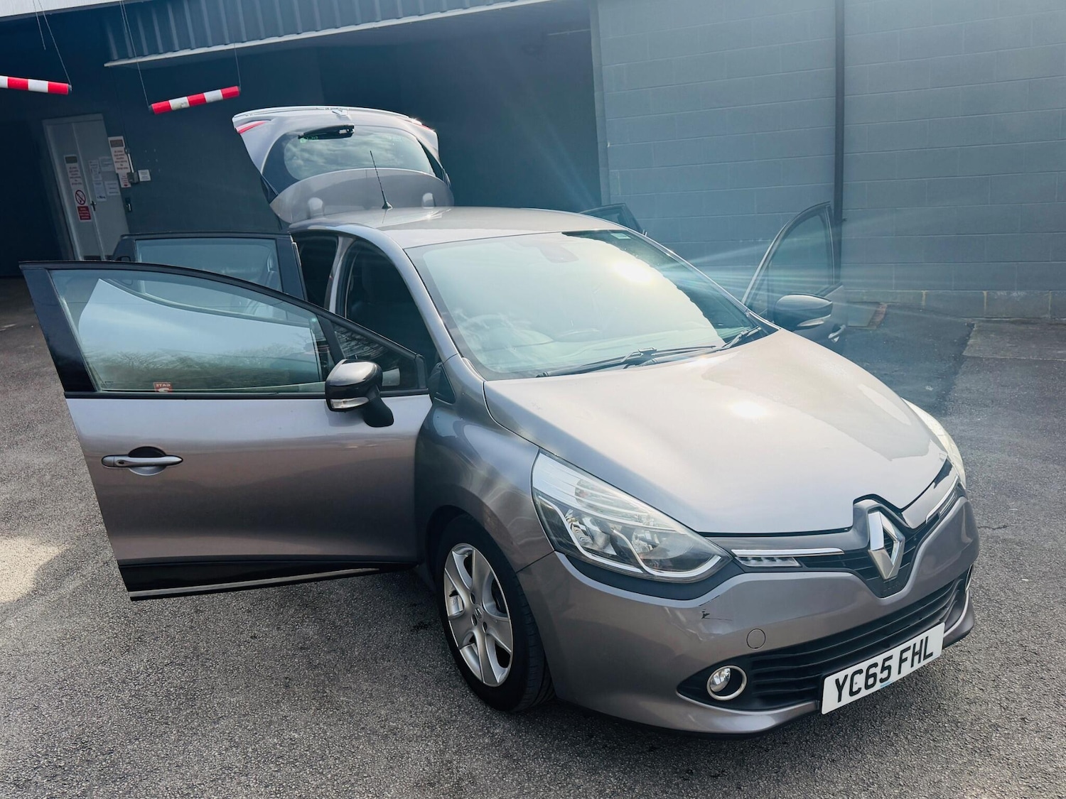 Used Renault Clio for sale - 78115258: Photo 14