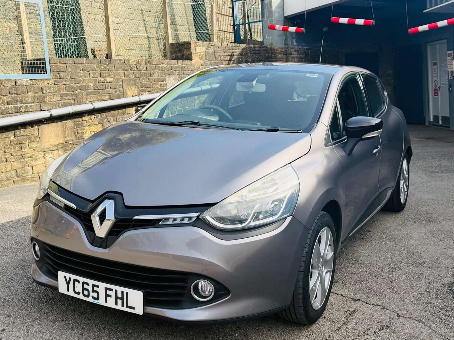 Used Renault Clio for sale - 78115258: Photo 25