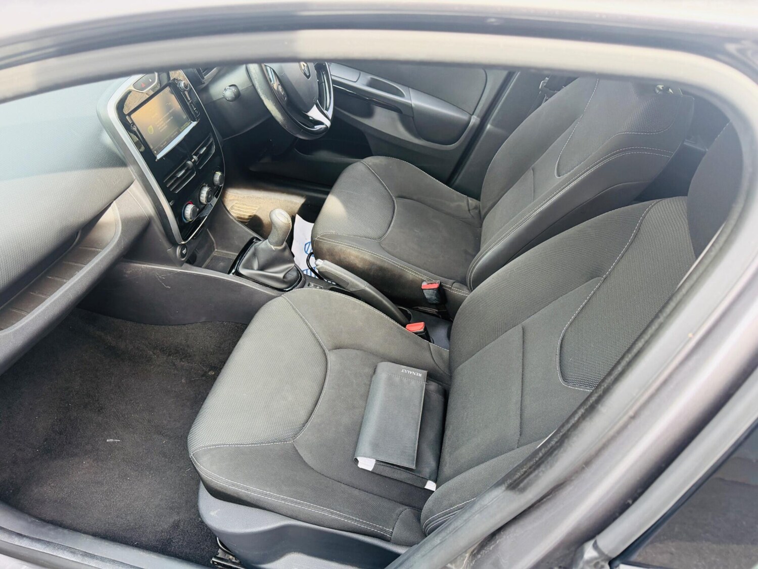 Used Renault Clio for sale - 78115258: Photo 55