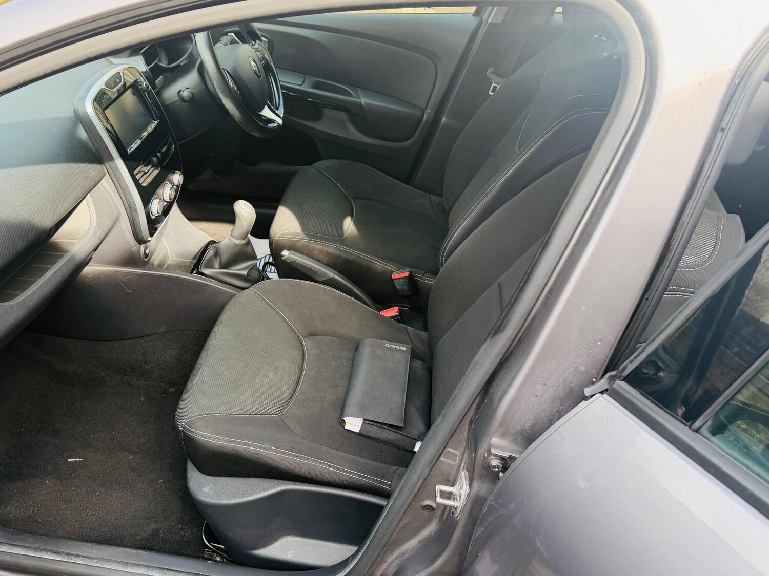 Used Renault Clio for sale - 78115258: Photo 56