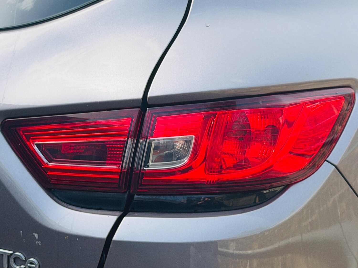 Used Renault Clio for sale - 78115258: Photo 57