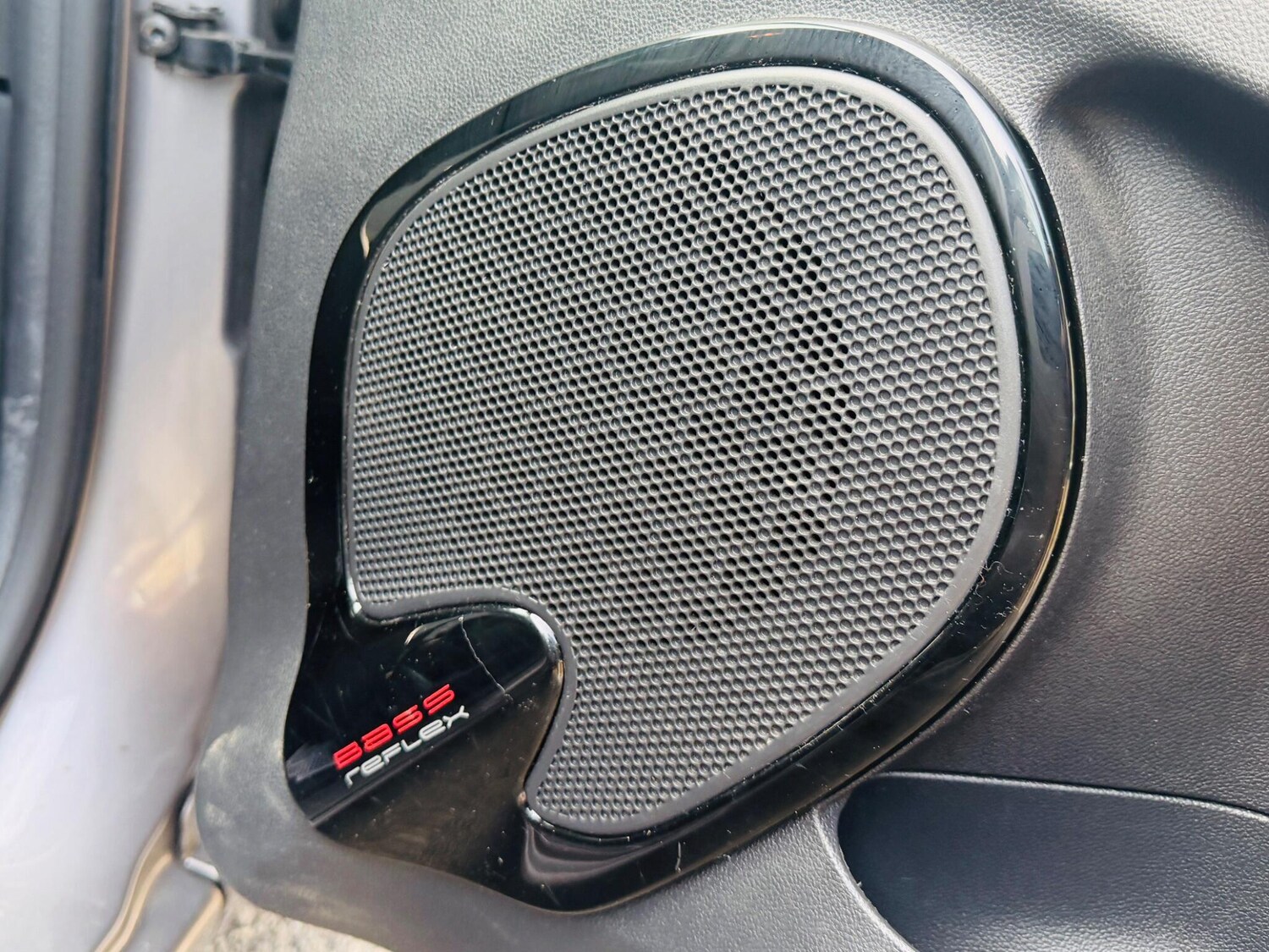 Used Renault Clio for sale - 78115258: Photo 63