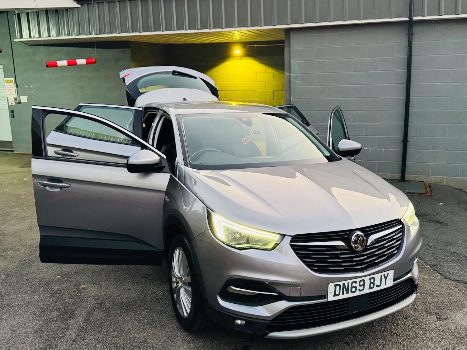 Used Vauxhall Grandland X 2019 for sale - 76886153: Photo 8