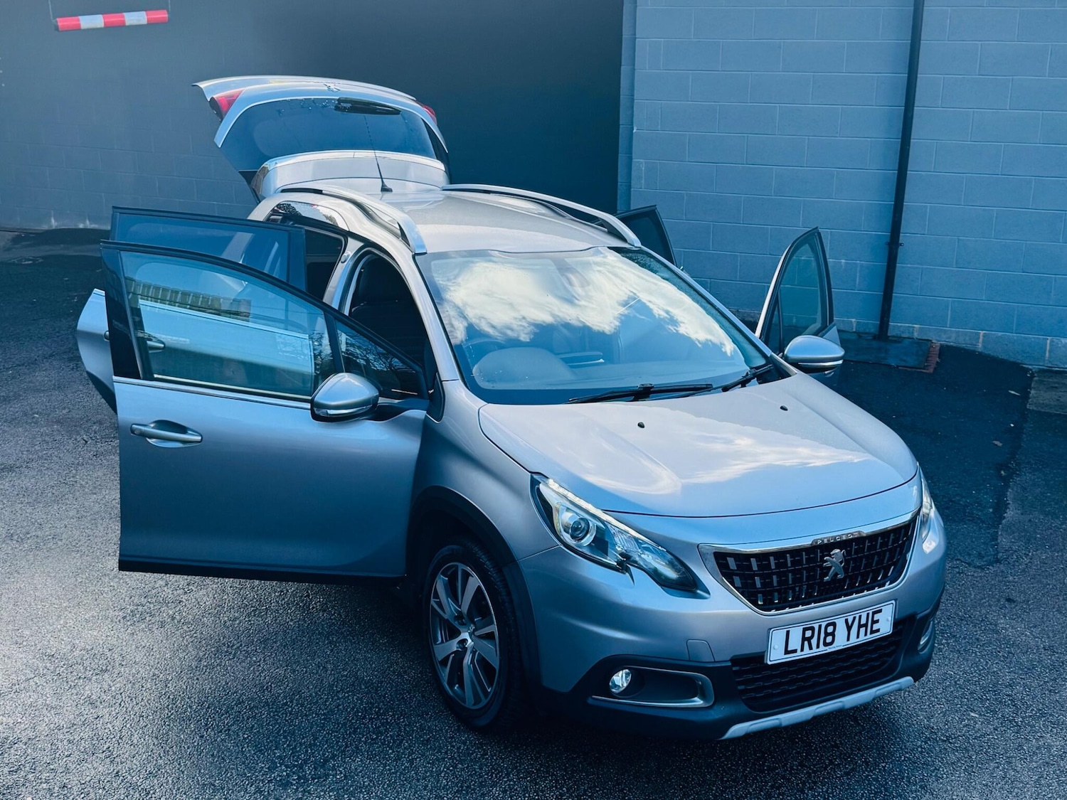 Used Peugeot 2008 2018 for sale - 76887157: Photo 12