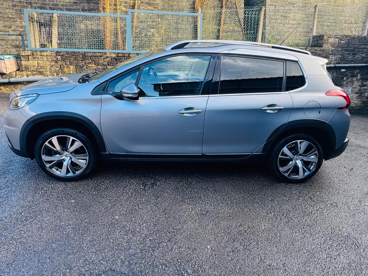 Used Peugeot 2008 2018 for sale - 76887157: Photo 31