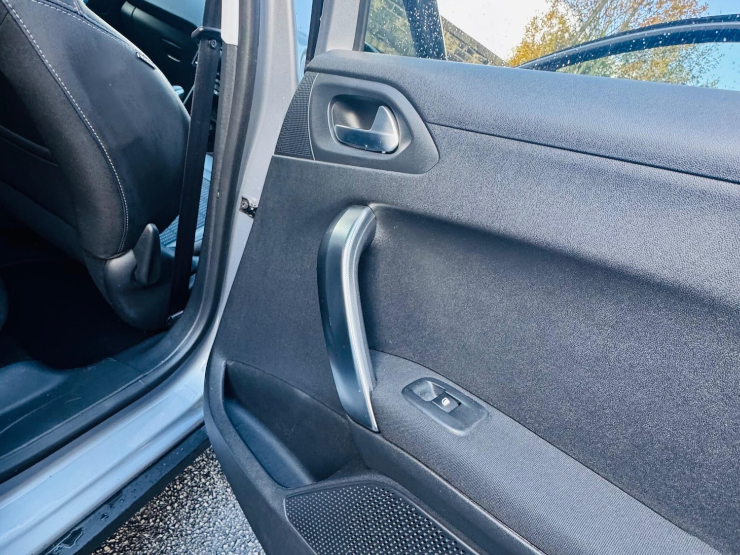 Used Peugeot 2008 2018 for sale - 76887157: Photo 61