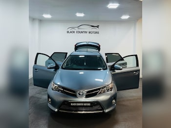 Used Toyota Auris 2014 for sale - 79601437: Photo