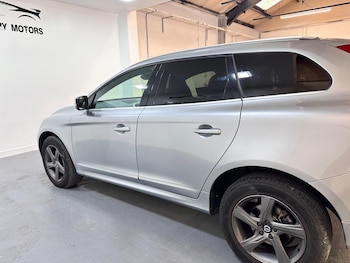 Used Volvo XC60 2015 for sale - 79145018: Photo