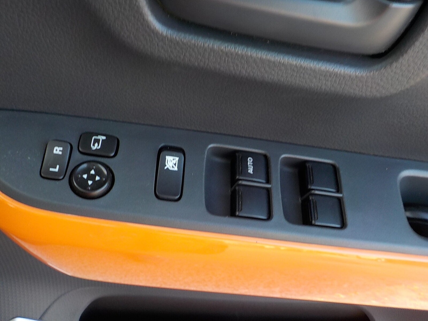 Used Suzuki Hustler 2014 for sale - 77039047: Photo 15