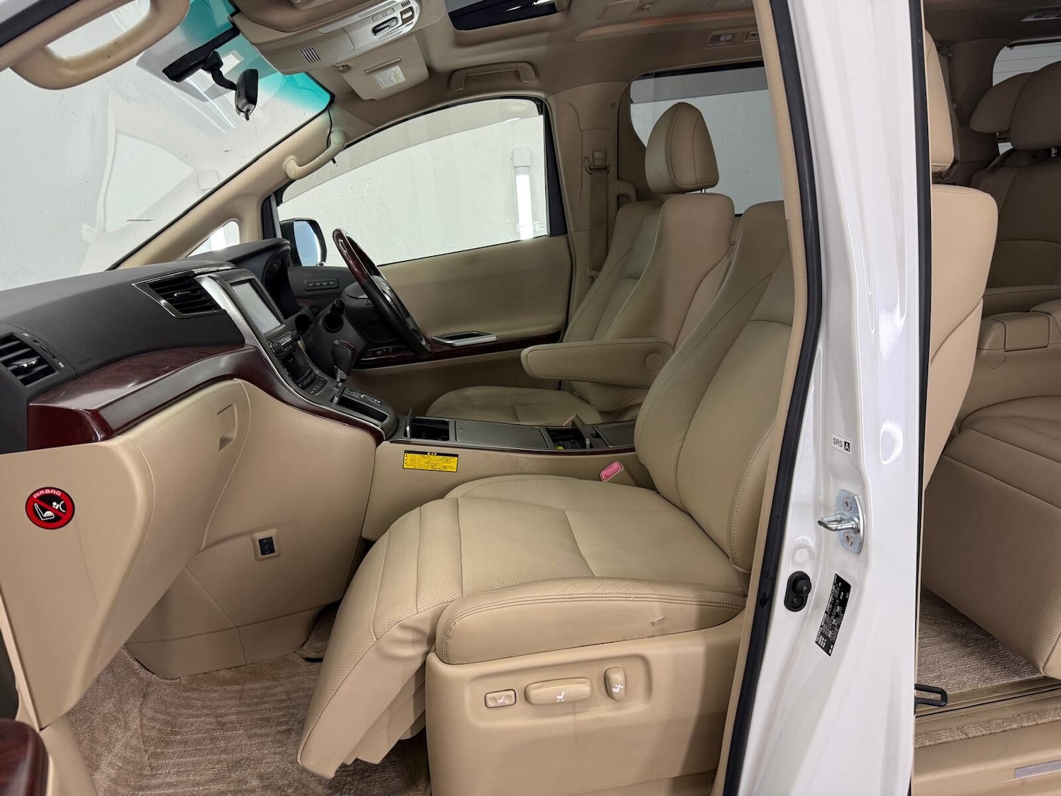 Used Toyota Alphard 2009 for sale - 77039018: Photo 21