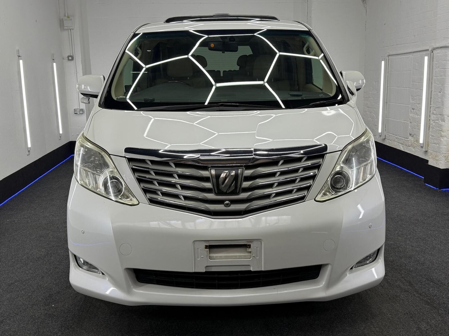 Used Toyota Alphard 2009 for sale - 77039018: Photo 4