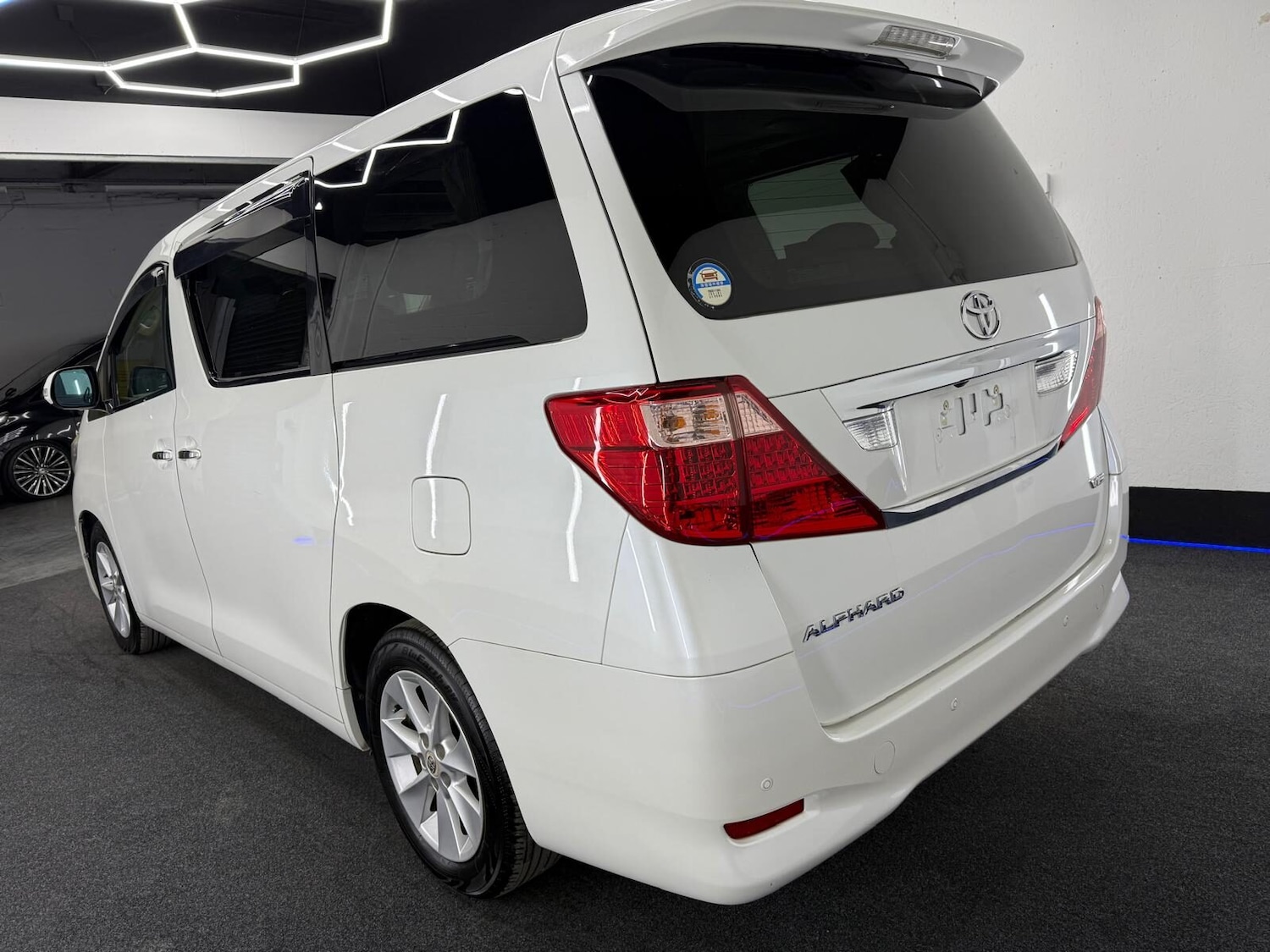 Used Toyota Alphard 2009 for sale - 77039018: Photo 6