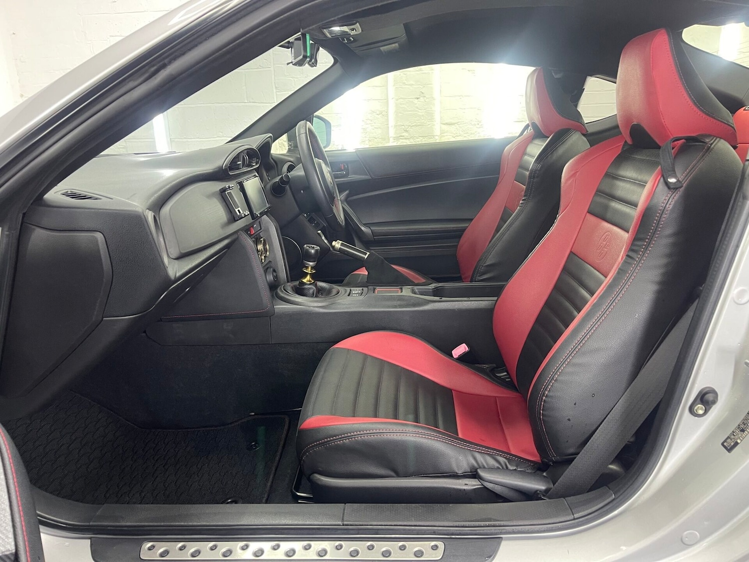 Used Toyota GT86 2012 for sale - 77039011: Photo 34