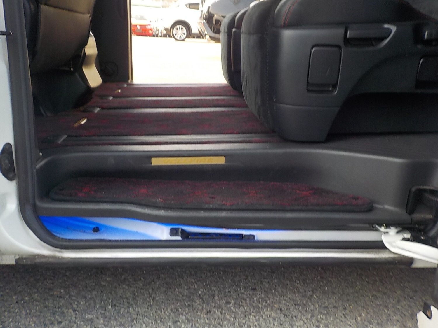 Used Toyota Vellfire 2013 for sale - 77039060: Photo 29