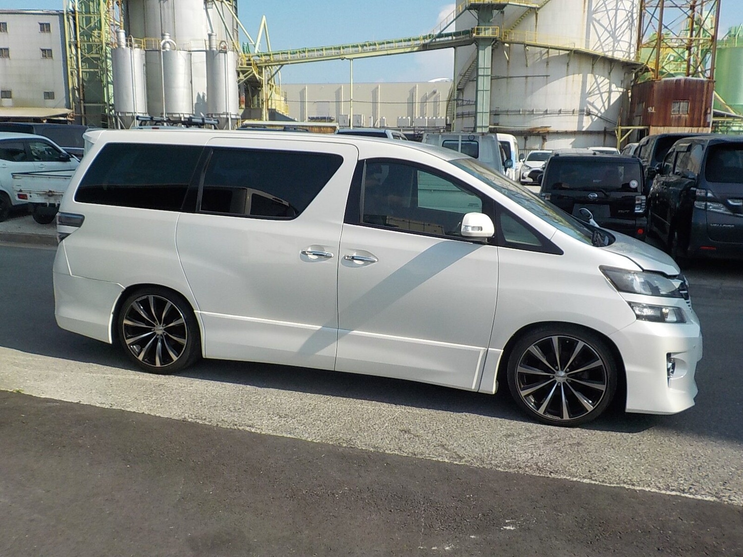 Used Toyota Vellfire 2013 for sale - 77039060: Photo 3