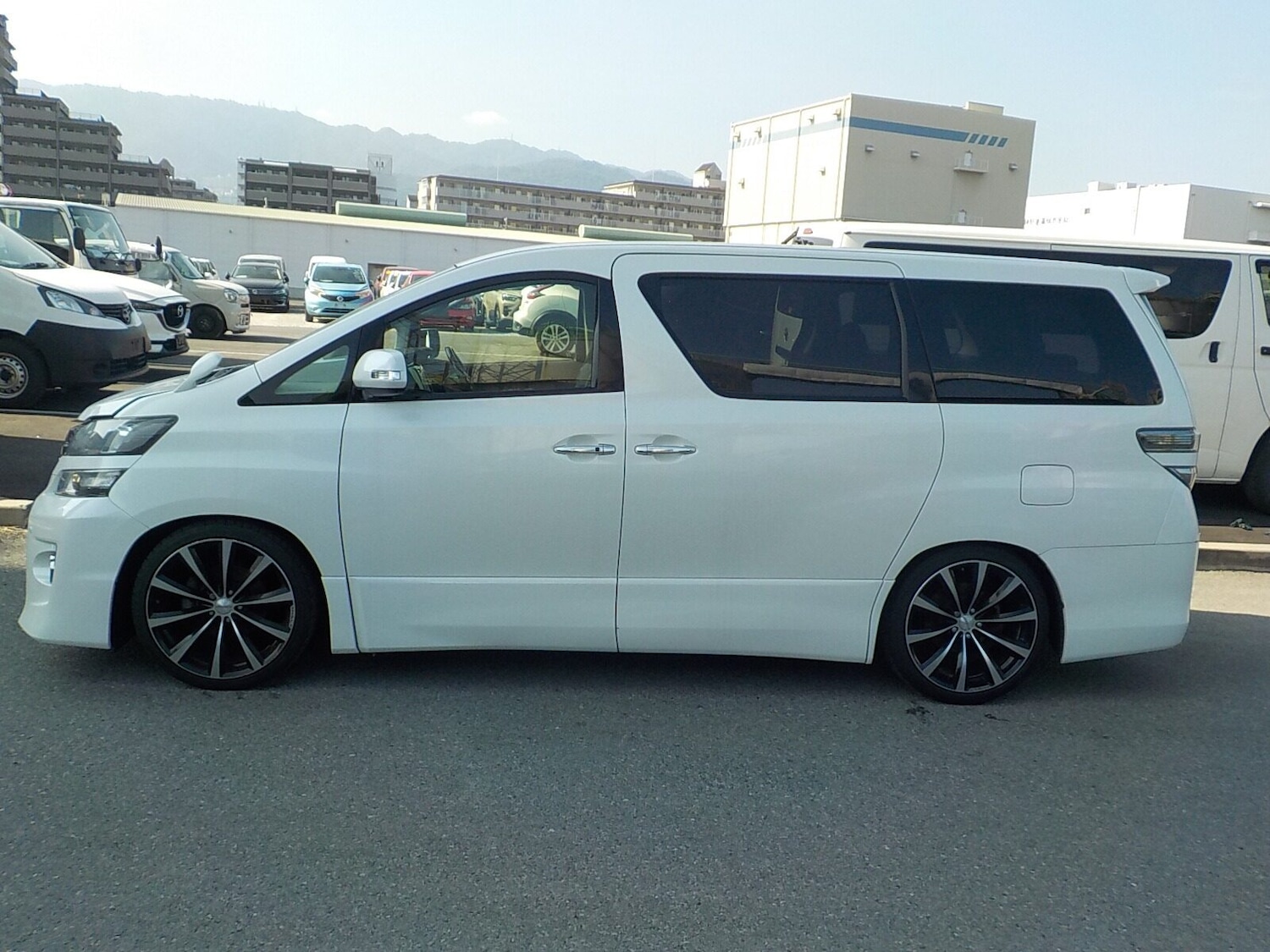 Used Toyota Vellfire 2013 for sale - 77039060: Photo 7