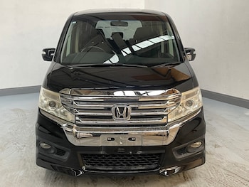 Used Honda Stepwagon 2014 for sale - 77039052: Photo