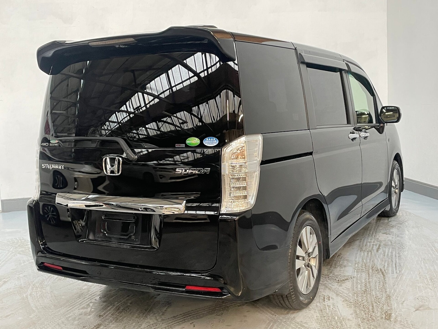 Used Honda Stepwagon 2014 for sale - 77039052: Photo 5