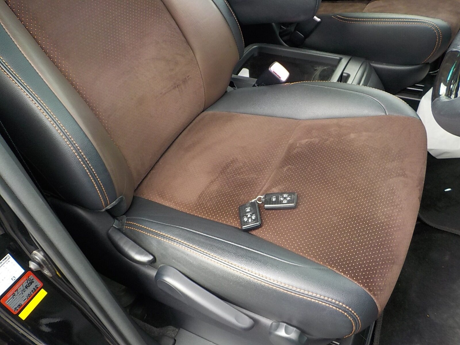 Used Toyota Alphard 2013 for sale - 77039035: Photo 20