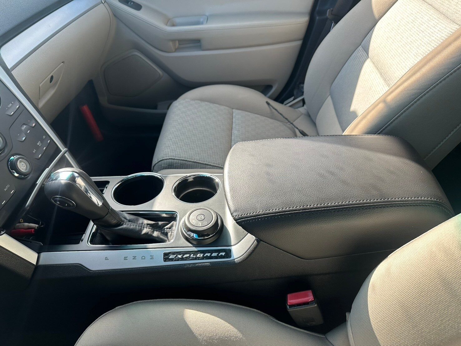 Used Ford Explorer 2011 for sale - 77039034: Photo 9