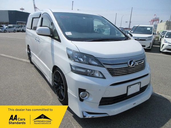 Used Toyota Vellfire 2013 for sale - 74825464: Photo 1