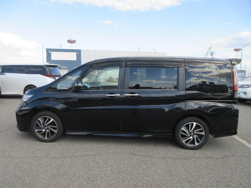 Used Honda Stepwagon 2015 for sale - 77039075: Photo 7
