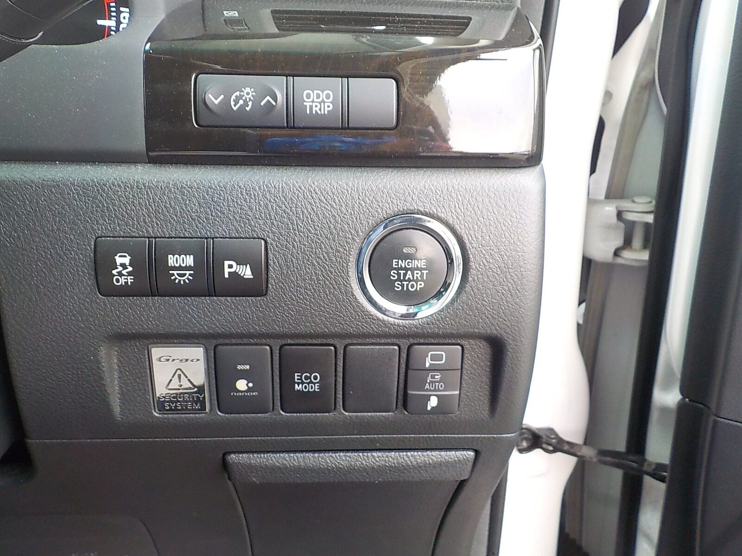 Used Toyota Vellfire 2013 for sale - 77039048: Photo 23