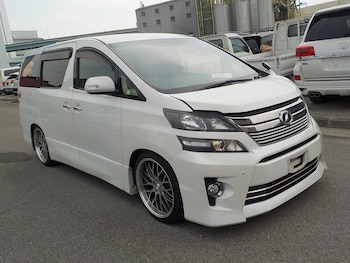 Used Toyota Vellfire 2013 for sale - 77039048: Photo