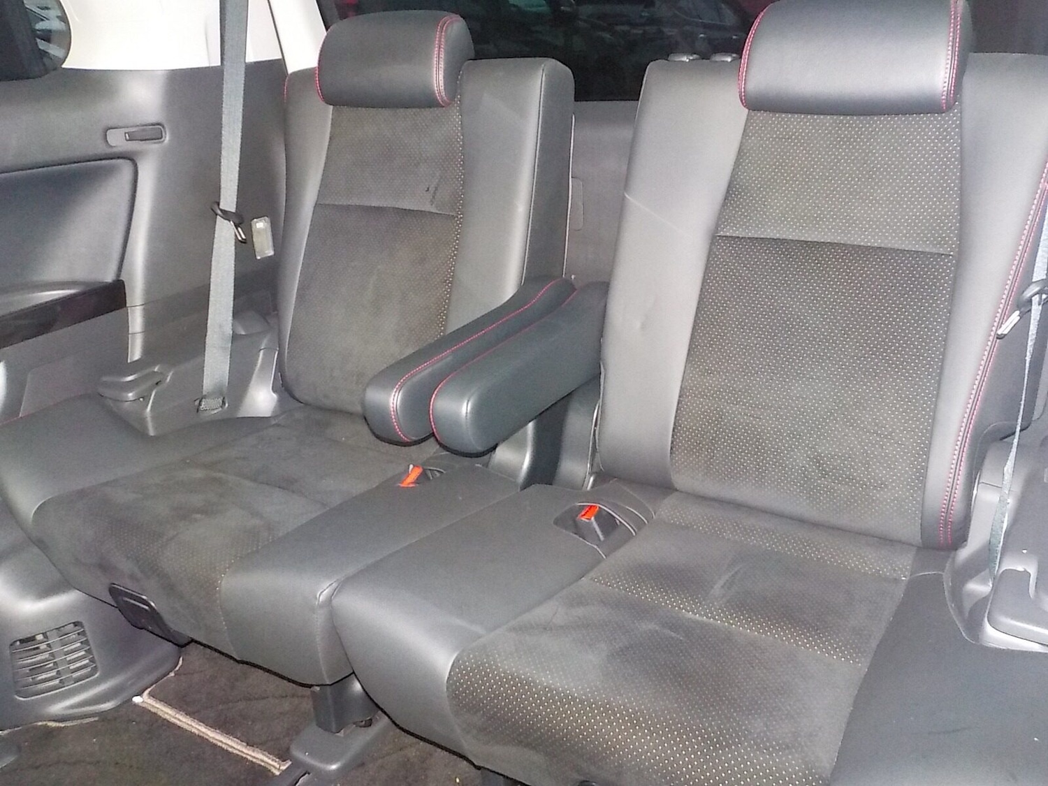 Used Toyota Vellfire 2013 for sale - 77039048: Photo 34