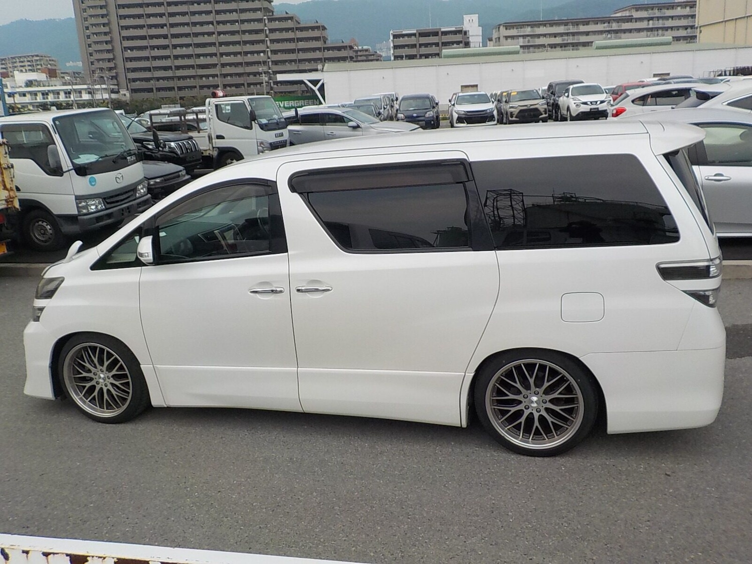 Used Toyota Vellfire 2013 for sale - 77039048: Photo 6