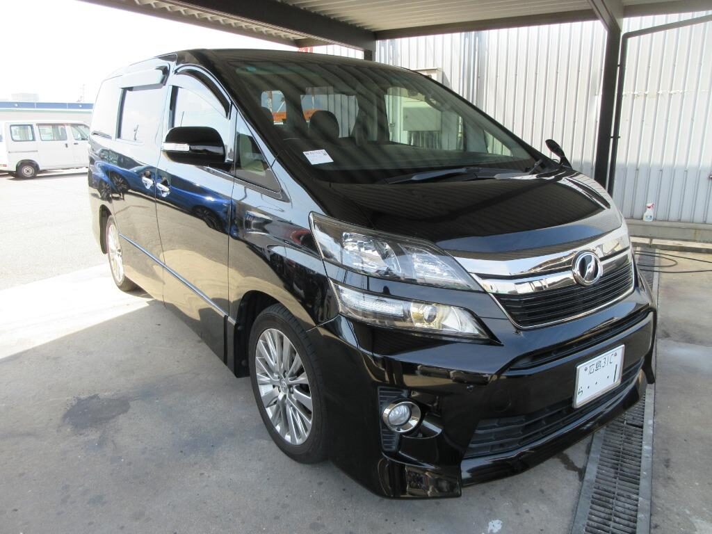 Used Toyota Vellfire 2013 for sale - 77039077: Photo 2