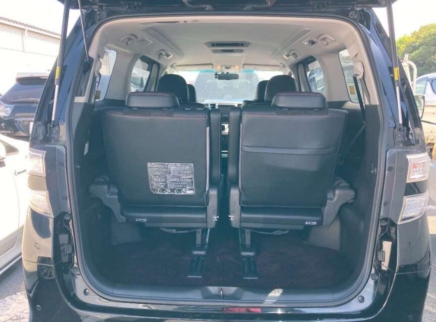 Used Toyota Vellfire 2014 for sale - 76421956: Photo 8