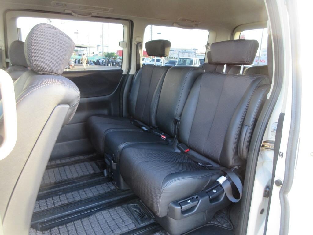 Used Nissan Elgrand 2007 for sale - 77039036: Photo 12