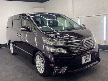 2022 - 2.4 Z + 8 Seater + Purple Pearl 5-Door