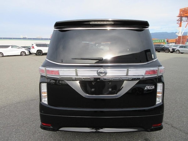 Used Nissan Elgrand 2018 for sale - 73850076: Photo 12