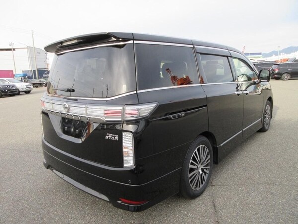 Used Nissan Elgrand 2018 for sale - 73850076: Photo 16