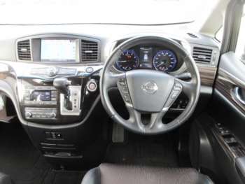 Used Nissan Elgrand 2018 for sale - 73850076: Photo