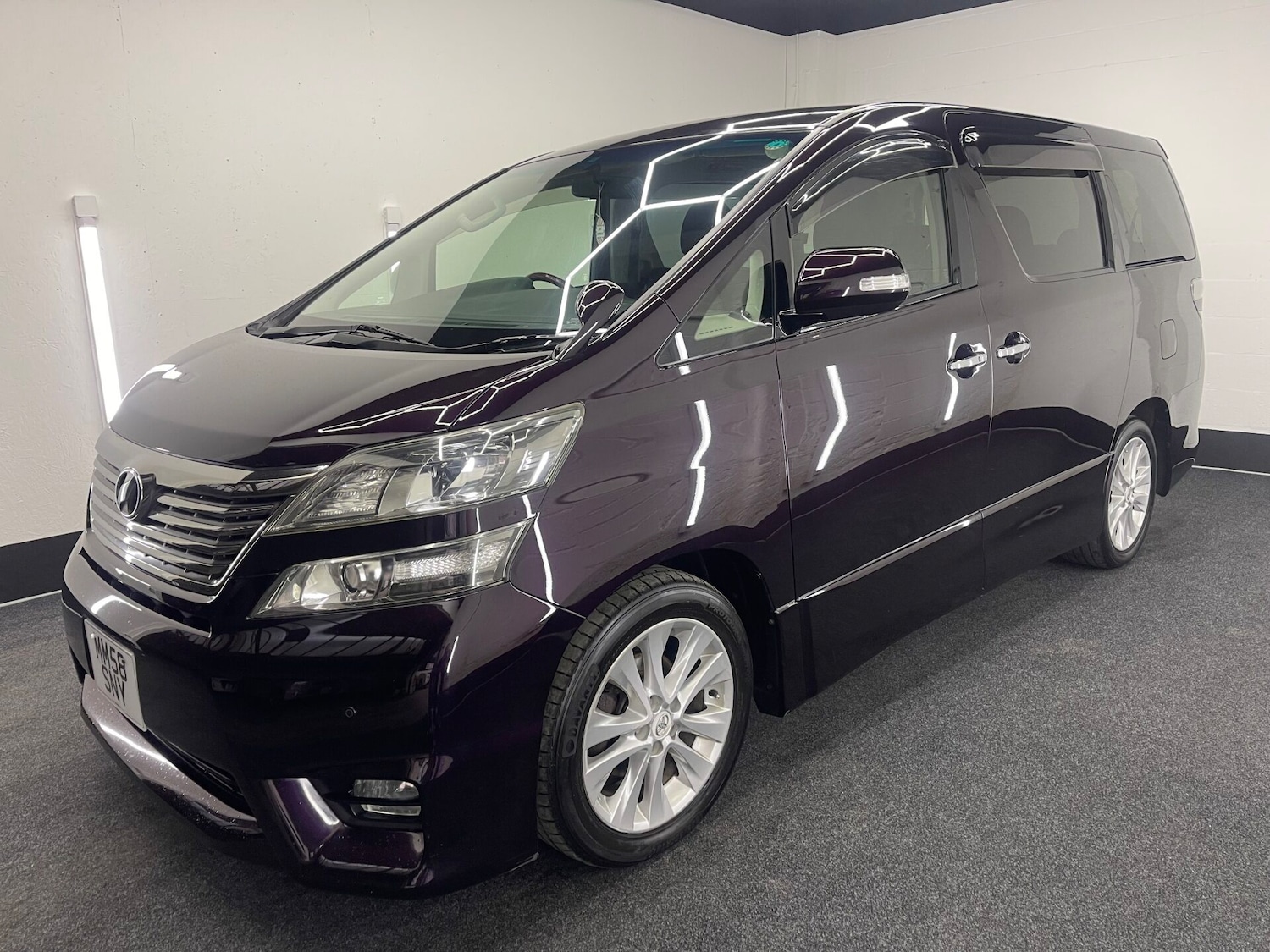 Used Toyota Vellfire 2008 for sale - 76412149: Photo 5